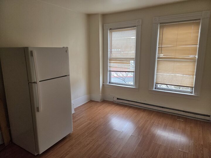 Property Photo:  19 1/2 Lunenburg Street 7  MA 01420 