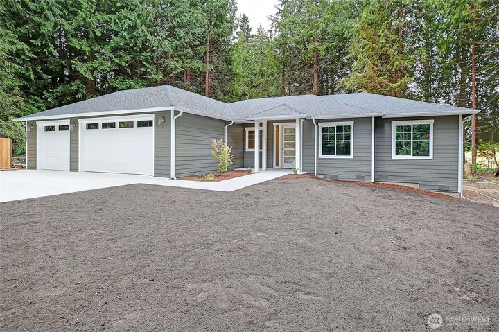 Property Photo:  2802  Park Drive  WA 98282 
