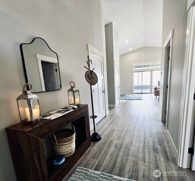 Property Photo:  211  Village Way  WA 98844 