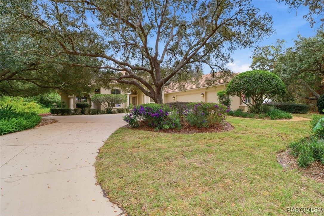 Property Photo:  2723 N Crosswater Path  FL 34461 