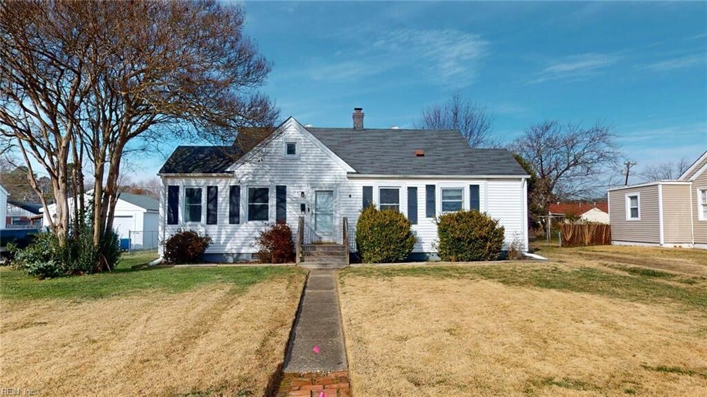 Property Photo:  5 Langley Ave  VA 23601 