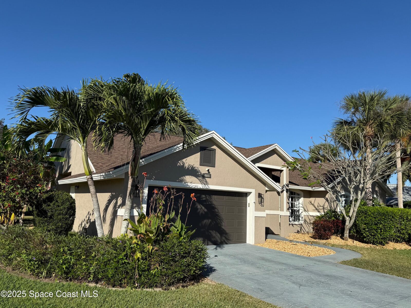 Property Photo:  4115 Savannahs Trail  FL 32953 