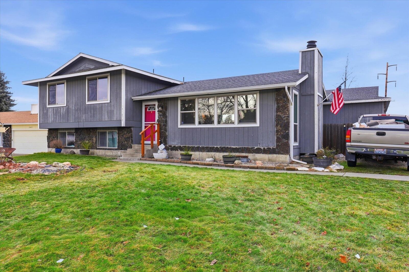 Property Photo: 15421 E 14th Ave WA 99037