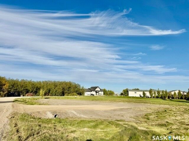 Property Photo:  10 Humboldt Lake Crescent  SK S0K 2A0 