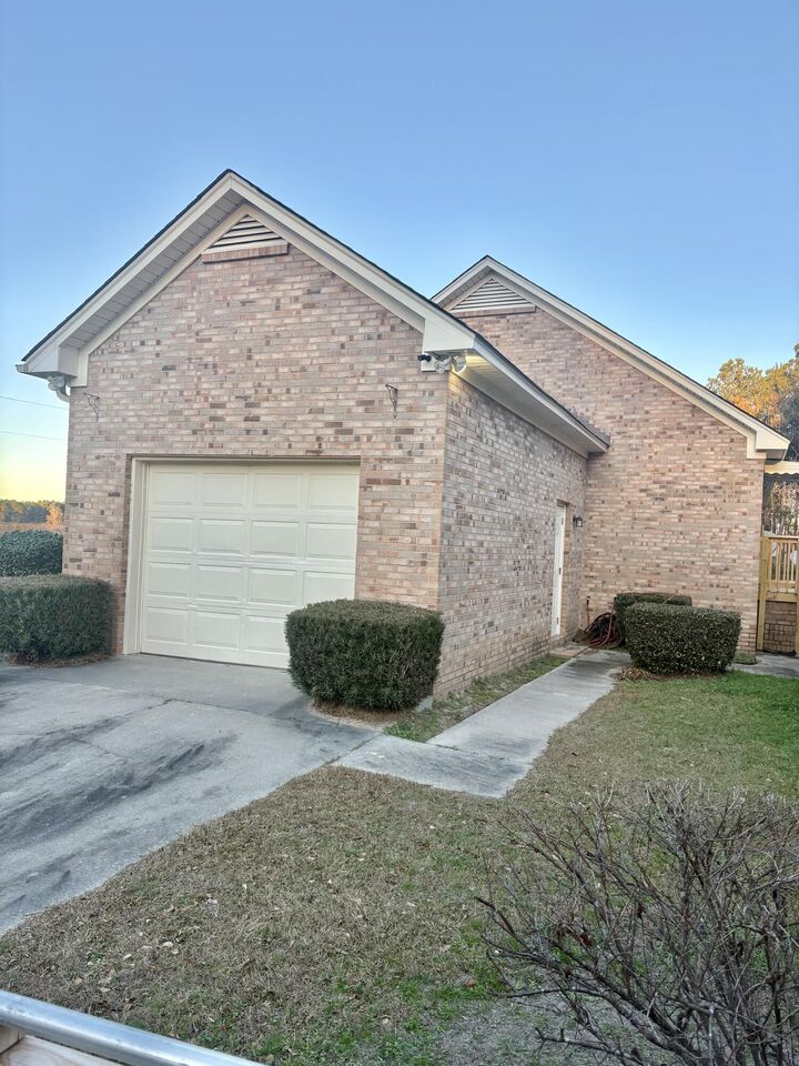 Property Photo:  689 Planters Trace Road  SC 29142 