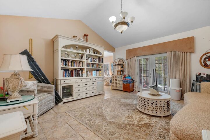 Property Photo: 2106 Bloxham Cutoff Road FL 32327