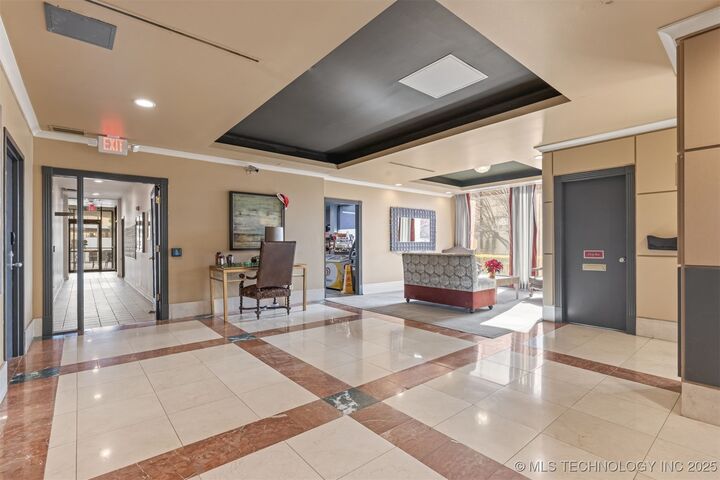 Property Photo: 450 W 7th Street 910 OK 74119