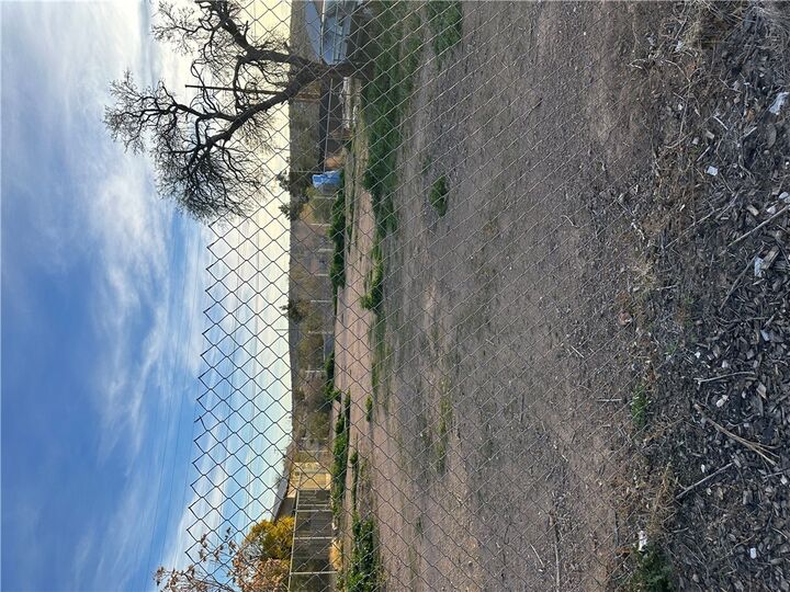 Property Photo:  562 Park St  AZ 86402 