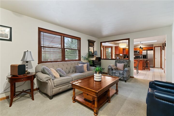 Property Photo:  14 Autumnwood Ct  PA 15239 