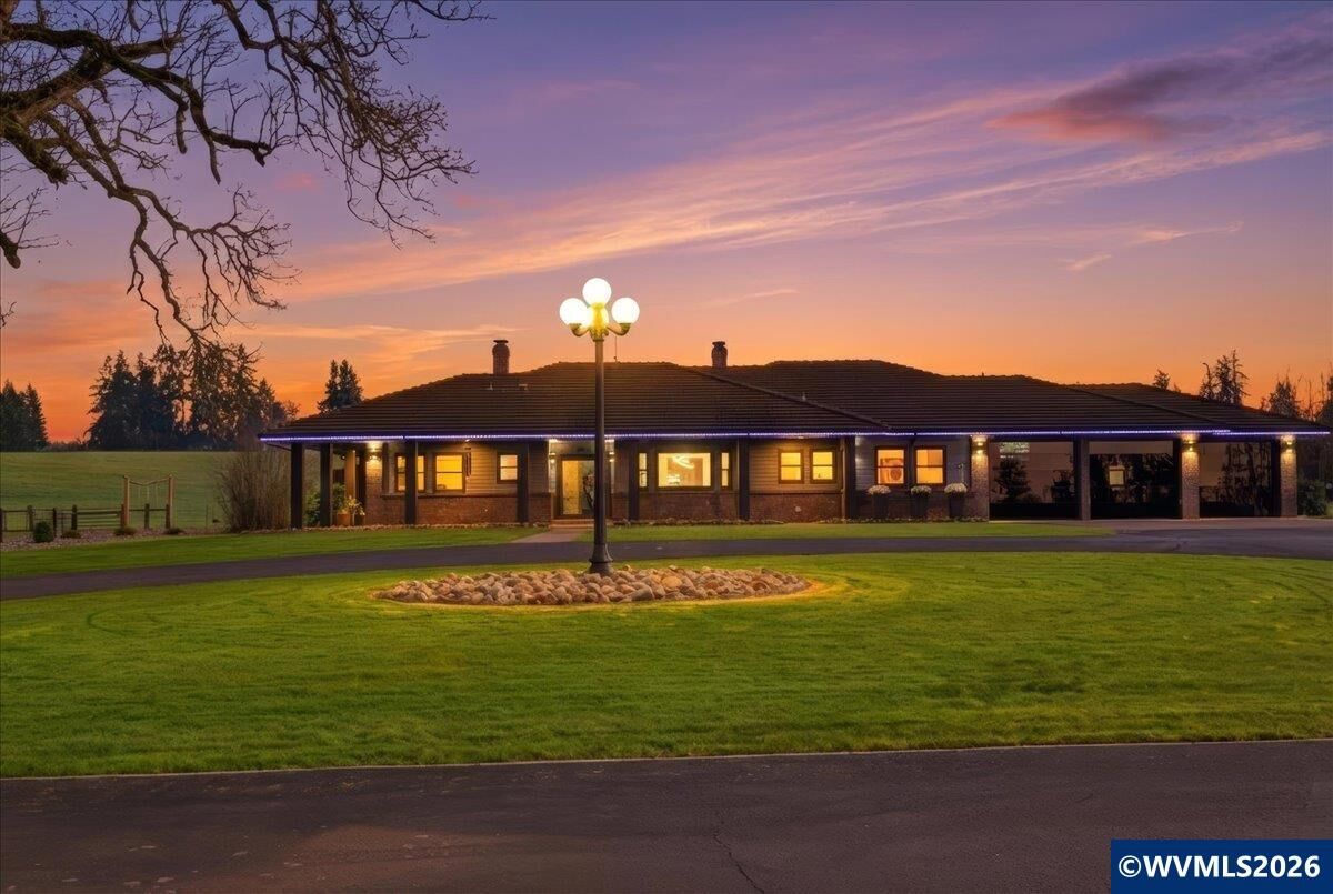 Property Photo:  6388 Cascade Hwy NE  OR 97381 