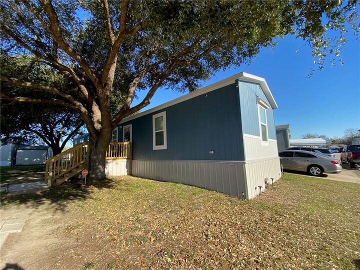 Property Photo: 107 Ridgeview TX 77845