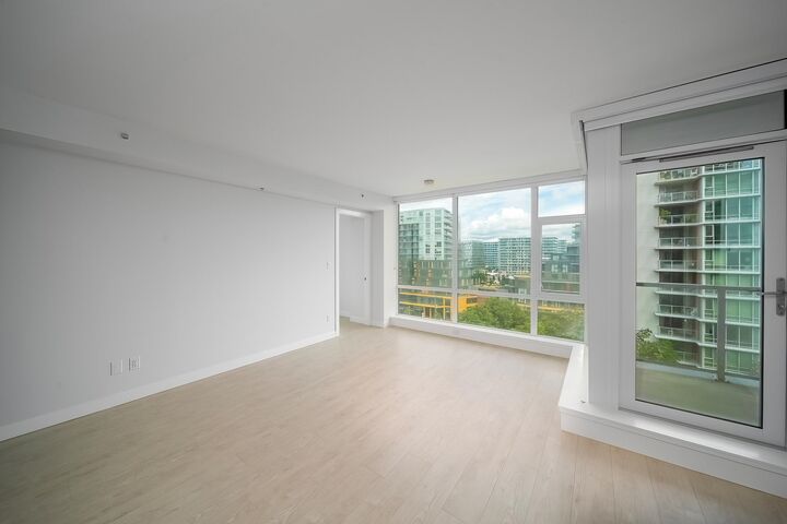 Property Photo: 6833 Buswell Street 1005 BC V6Y 0L3