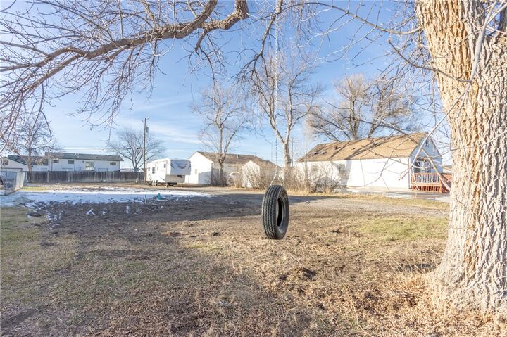 Property Photo:  208 West Avenue  MT 59044 
