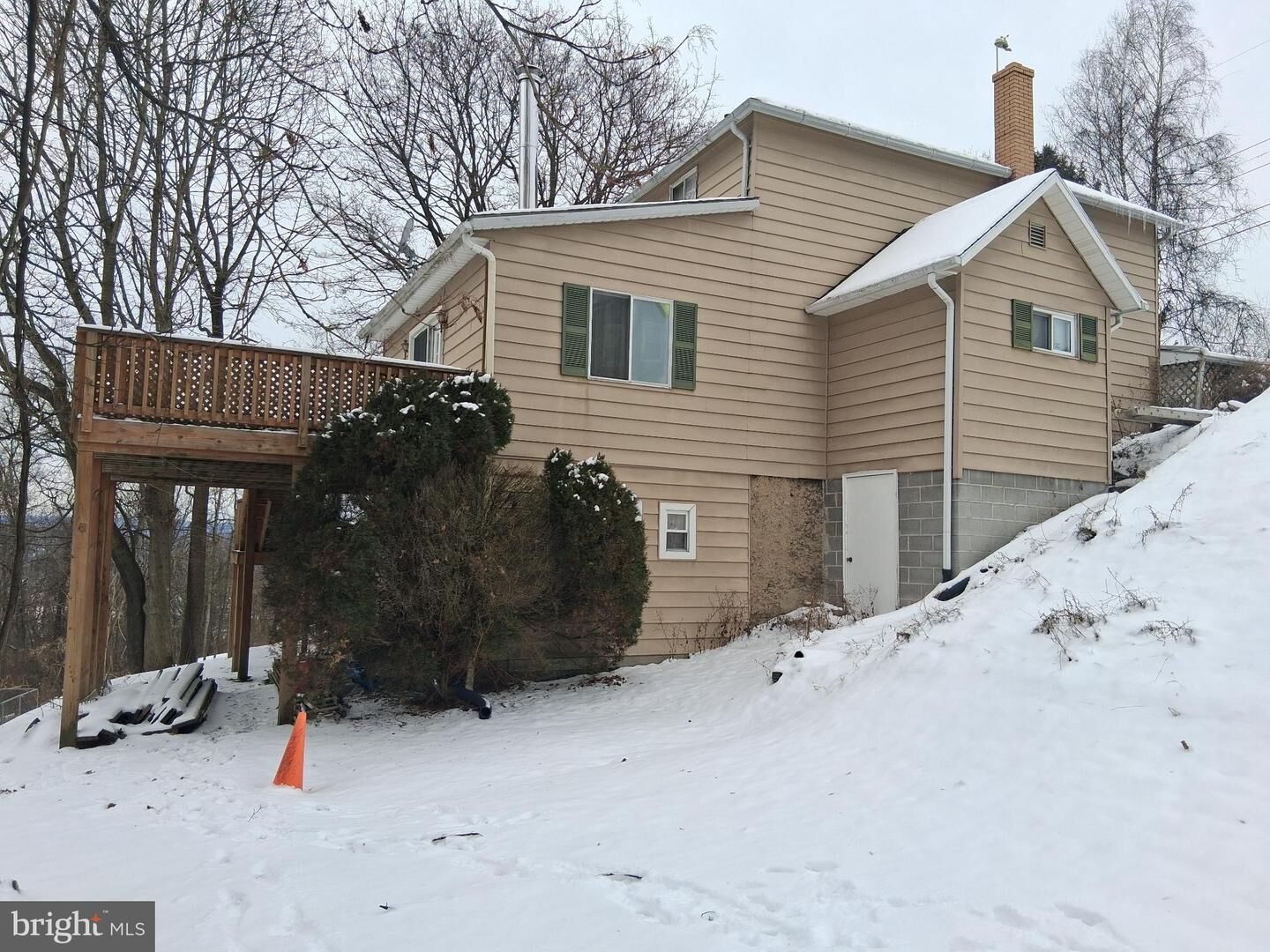 Property Photo: 265 View Street PA 15902