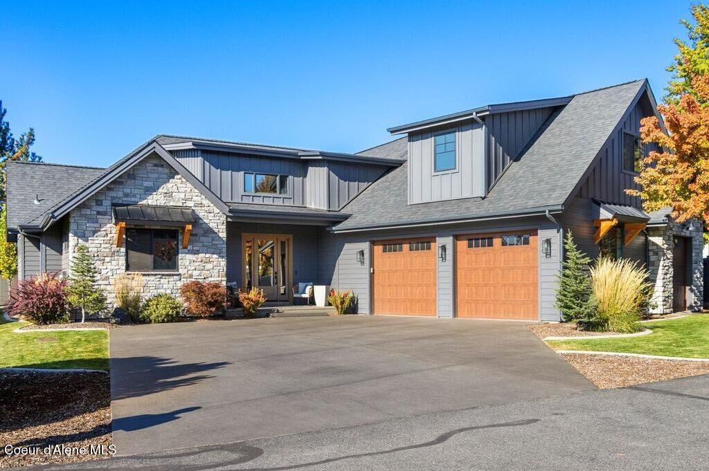 Property Photo:  1276 E Hofmeister Ct  ID 83835 