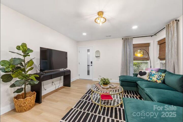 Property Photo:  3445/3447 Tappan Place  NC 28205 