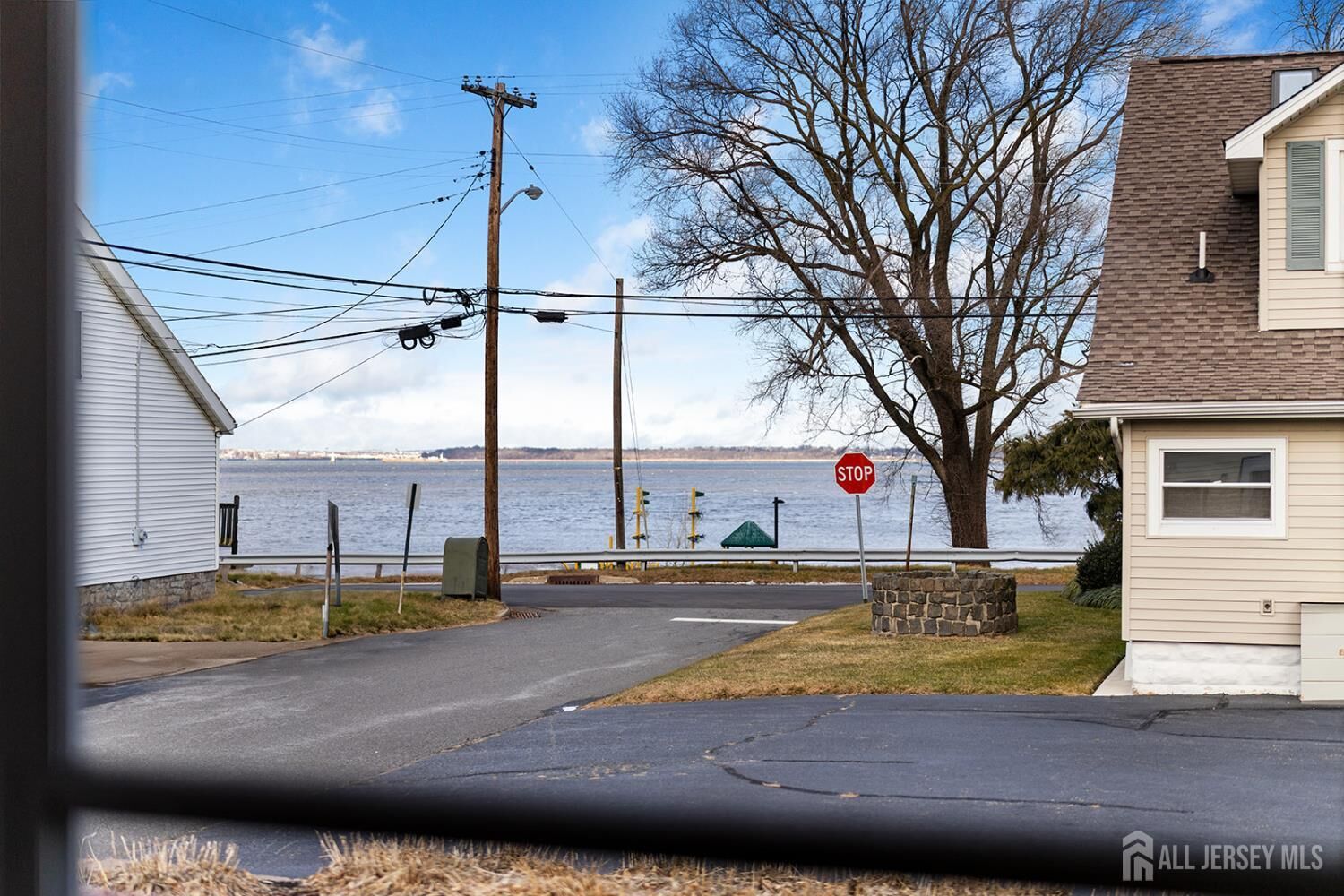 Property Photo:  104 Roosevelt Avenue  NJ 08879 