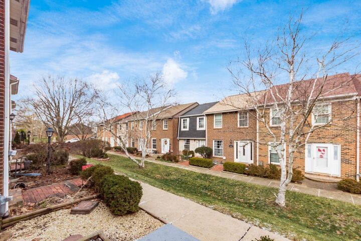 Property Photo:  634 Dlyn Street  OH 43228 