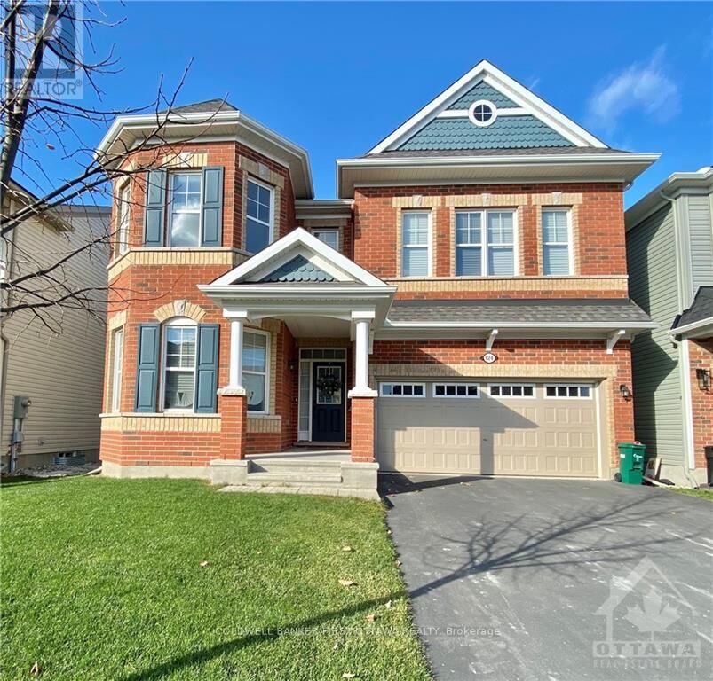 Property Photo: 924 Whimbrel Way ON K2J 6C5