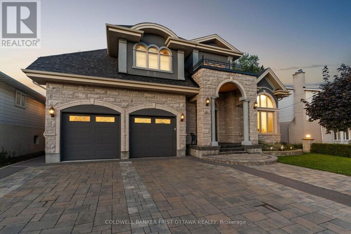 Photo de la propriété:  1623 Claymor Avenue  ON K2C 1T4 