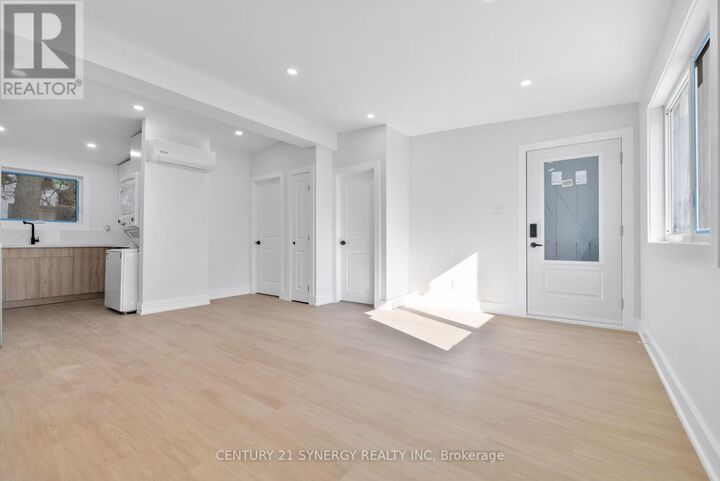 Property Photo:  598 Kirkwood Avenue 2  ON K1Z 5X4 