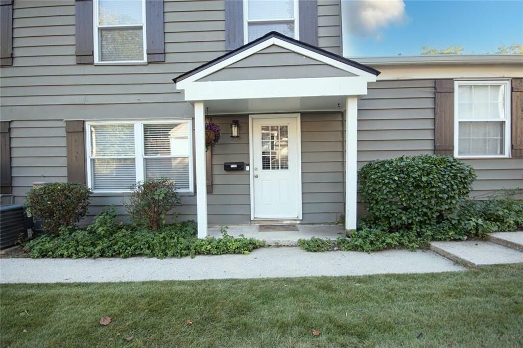 Property Photo:  1348 Surrey Lane SW  GA 30008 