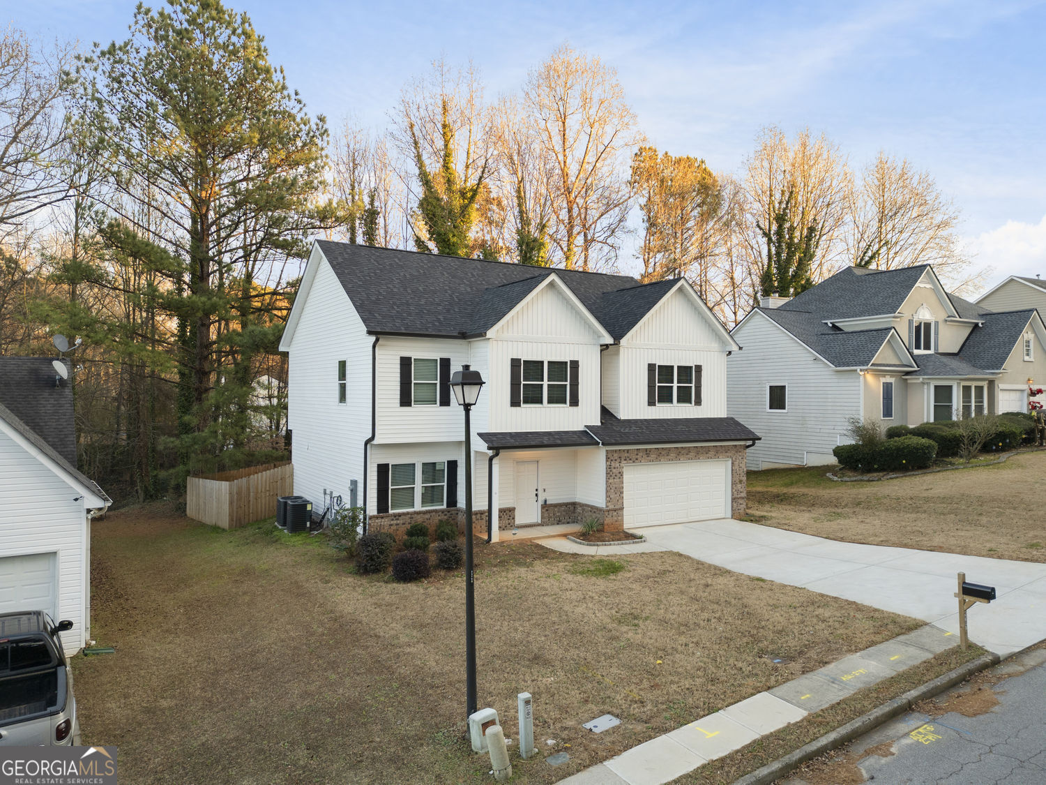 Property Photo:  1107 Glen Chase Drive  GA 30044 