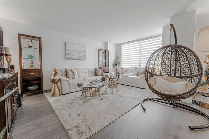 Property Photo:  806 Harmon Cove Tower Secaucus  NJ 07094 