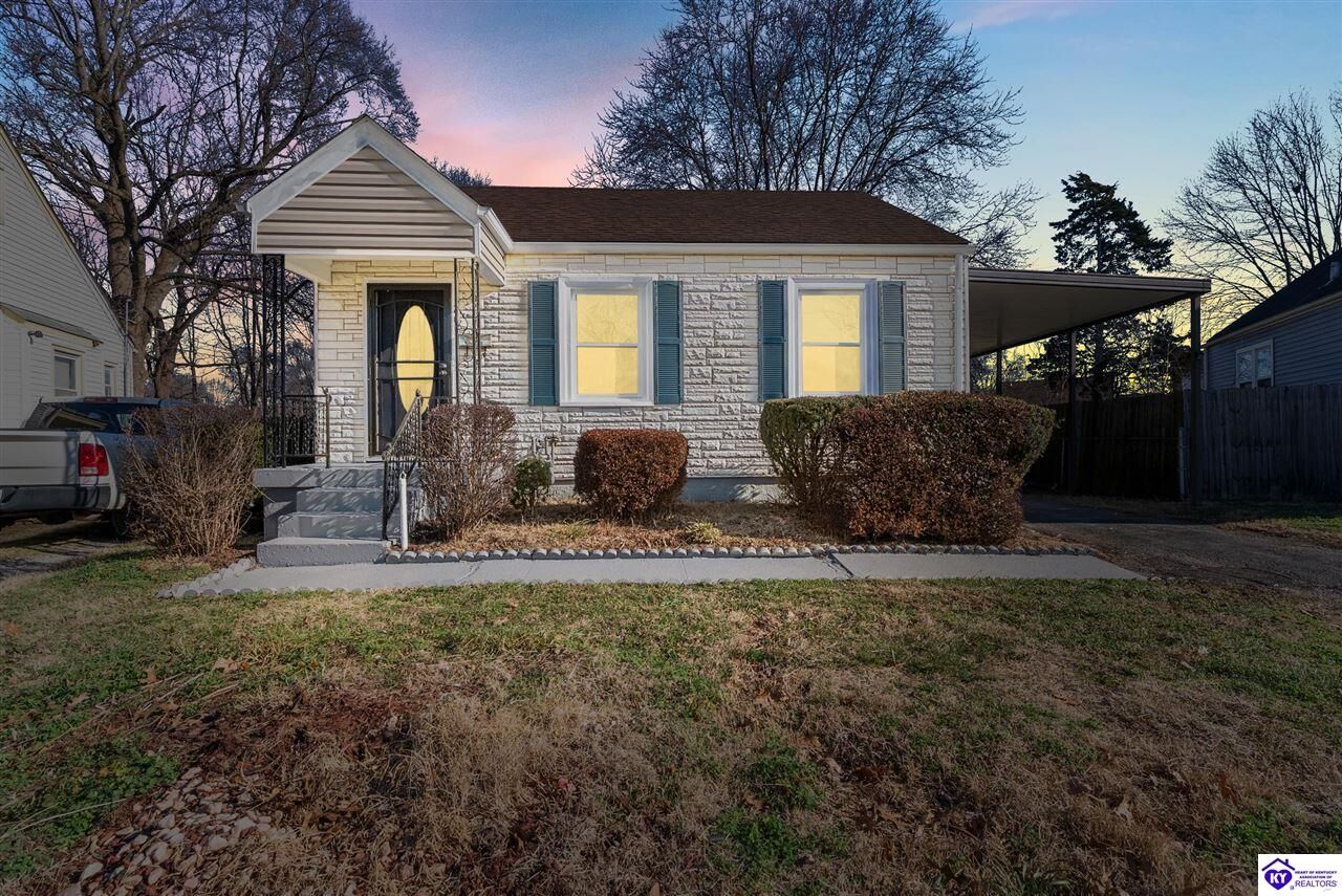 Property Photo: 2611 Narragansett Drive KY 40210