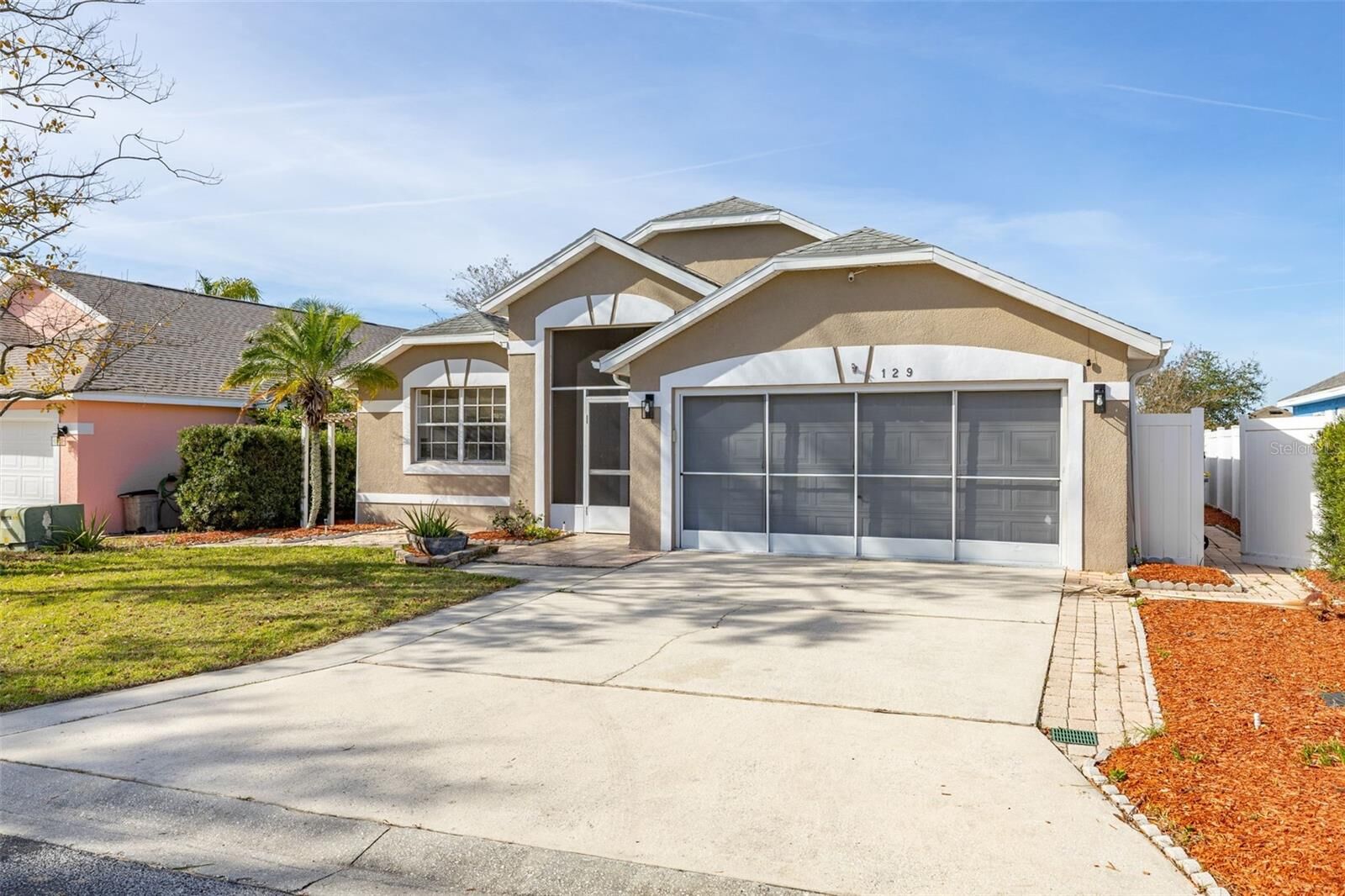 Property Photo: 129 Sir Phillips Drive FL 33837