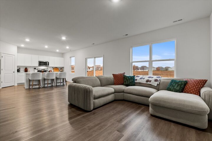 Property Photo:  3373 Seeley Court  IL 60560 