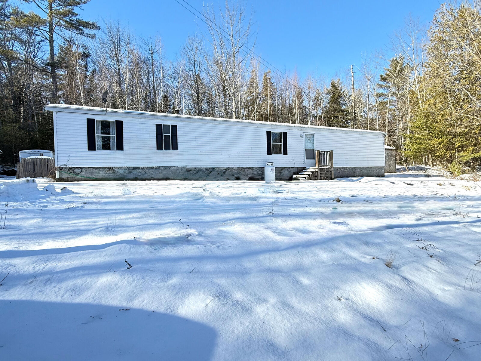 Property Photo:  322 Mariaville Road  ME 04605 