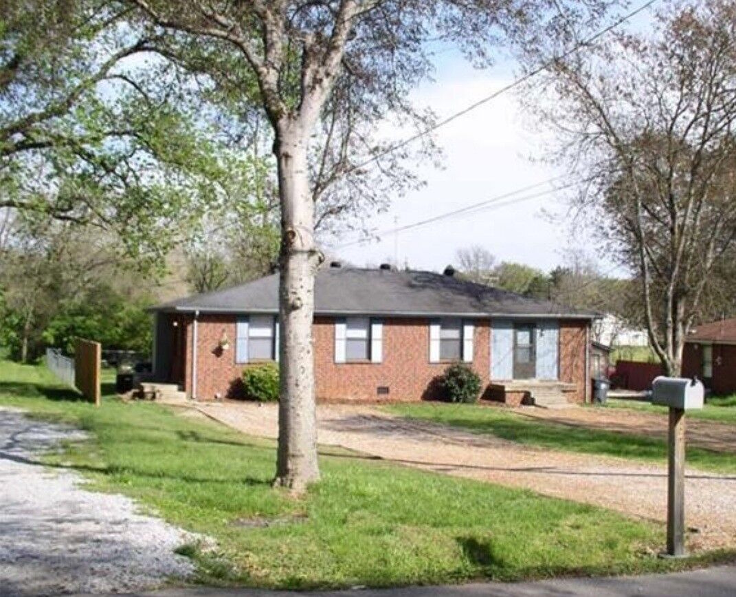 Property Photo:  920 Idlewild Dr B  TN 37115 