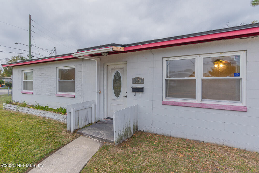 Property Photo:  4504 Barnes Road  FL 32207 