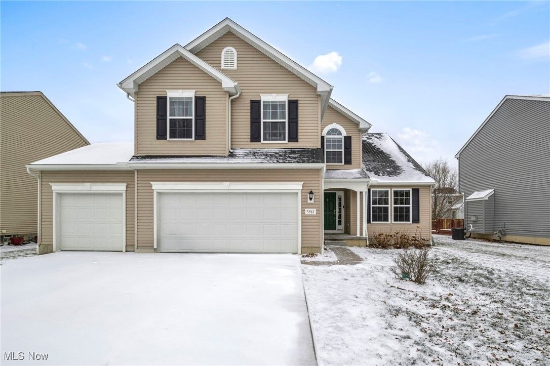 Property Photo:  3961 Woodworth Drive  OH 44053 