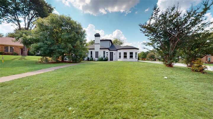 Property Photo:  1718 Beaver Creek Circle  TX 75137 