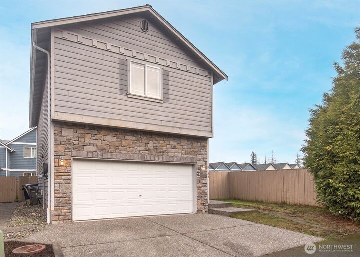 Property Photo: 9133 2nd Place SE WA 98258