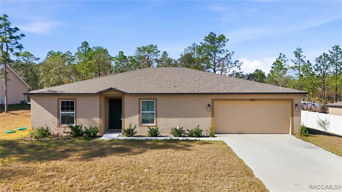 Property Photo:  16287 Little Auk Road  FL 34614 