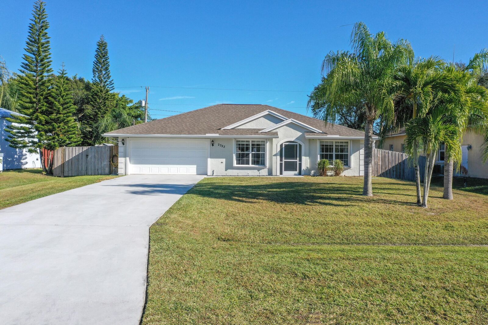 Property Photo: 2793 SE Eagle Drive FL 34984