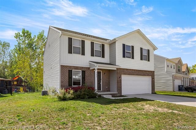 Property Photo: 1659 Greenway Drive MI 48198