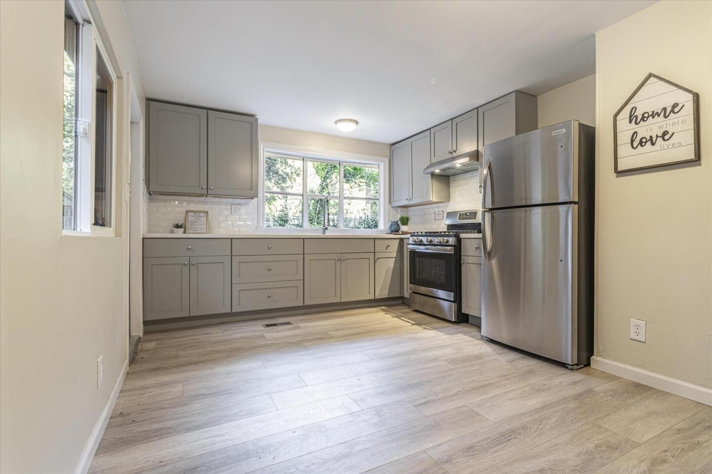 Property Photo:  265 Brown Gables Road 34  CA 95005 