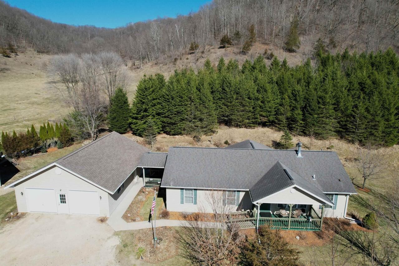 Property Photo:  41498 South Sleepy Hollow Road  WI 54631 