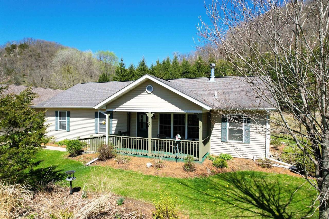 Property Photo:  41498 South Sleepy Hollow Road  WI 54631 