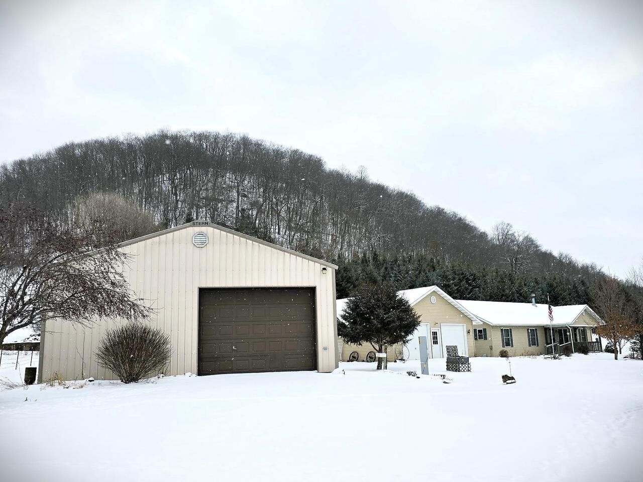 Property Photo:  41498 South Sleepy Hollow Road  WI 54631 