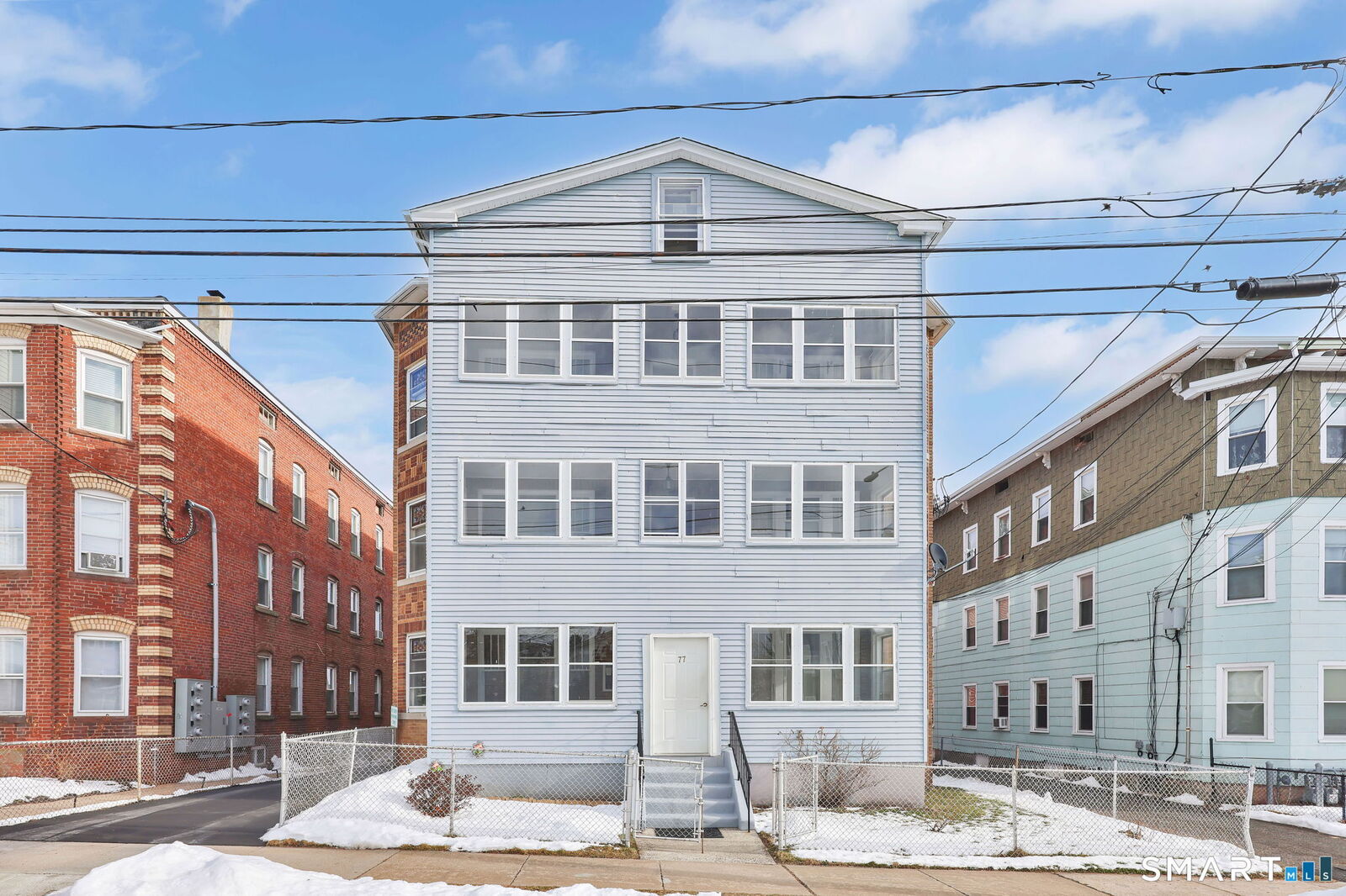 Property Photo:  77 Booth Street  CT 06053 