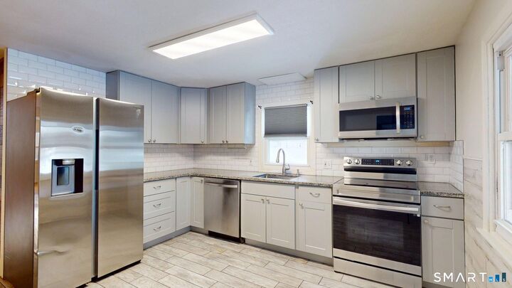 Property Photo:  44 Sharren Lane  CT 06082 