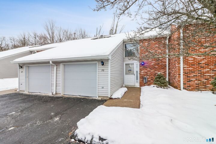 Property Photo:  705 Lake Avenue 70  CT 06010 