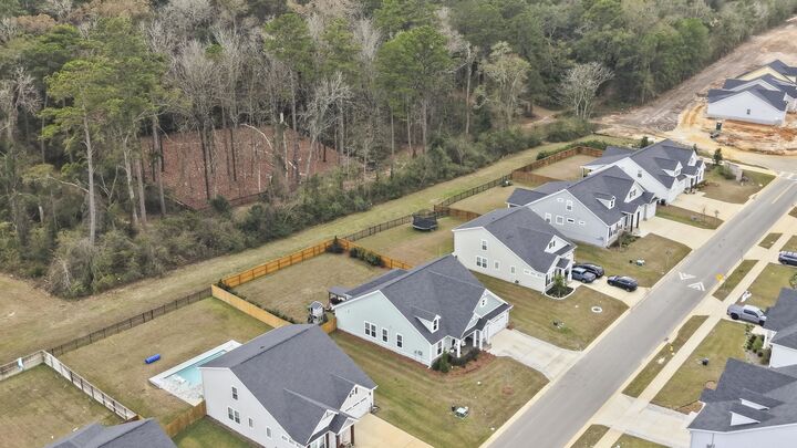 Property Photo: 3813 Ardmore Lane FL 32308