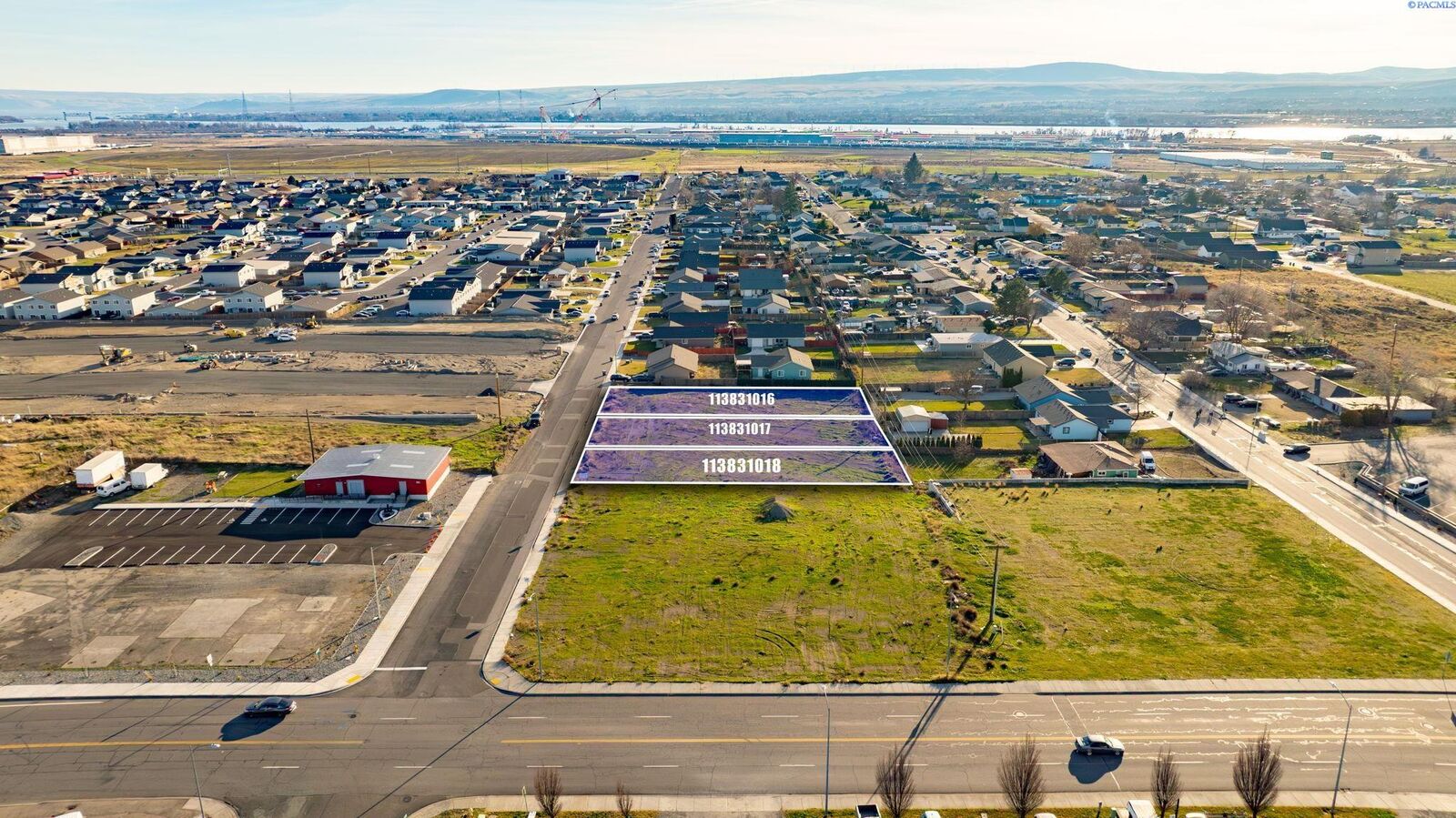 Property Photo: 124 S Cedar Avenue WA 99301