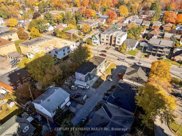 Property Photo:  598 Kirkwood Avenue 3  ON K1Z 5X4 